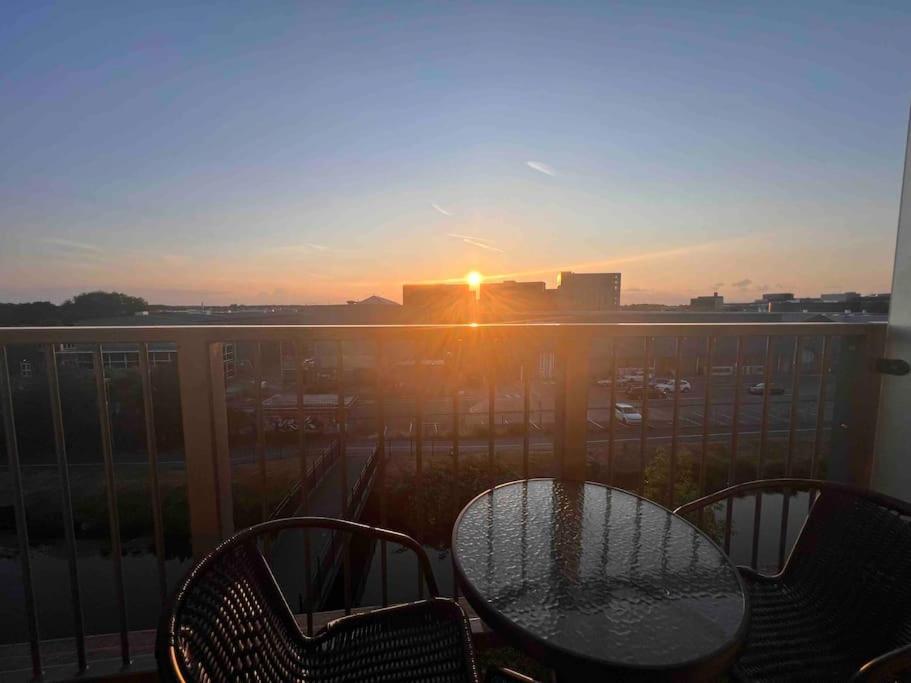 Апартаменты Lincoln View Sleeps 4 Balcony Self Check-In Экстерьер фото